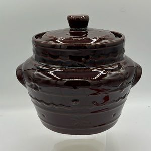 Marcrest Bean Pot.  Marked “Marcrest Oven Proof Stoneware USA” Daisy Dot pattern